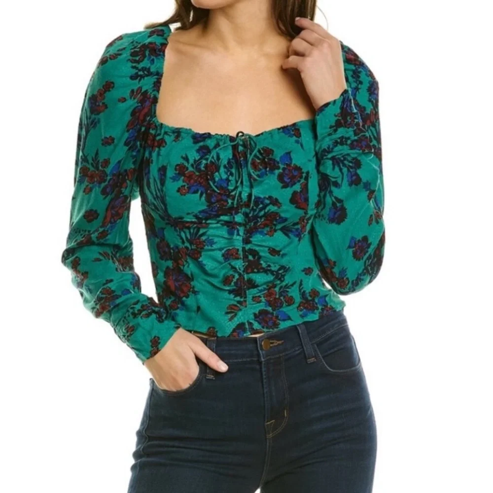 FREE PEOPLE FLORAL TOP NEW WITH TAG (829)